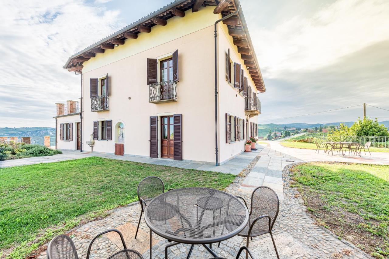 אלבה Villa Bricco Paglieri, Entire Villa מראה חיצוני תמונה