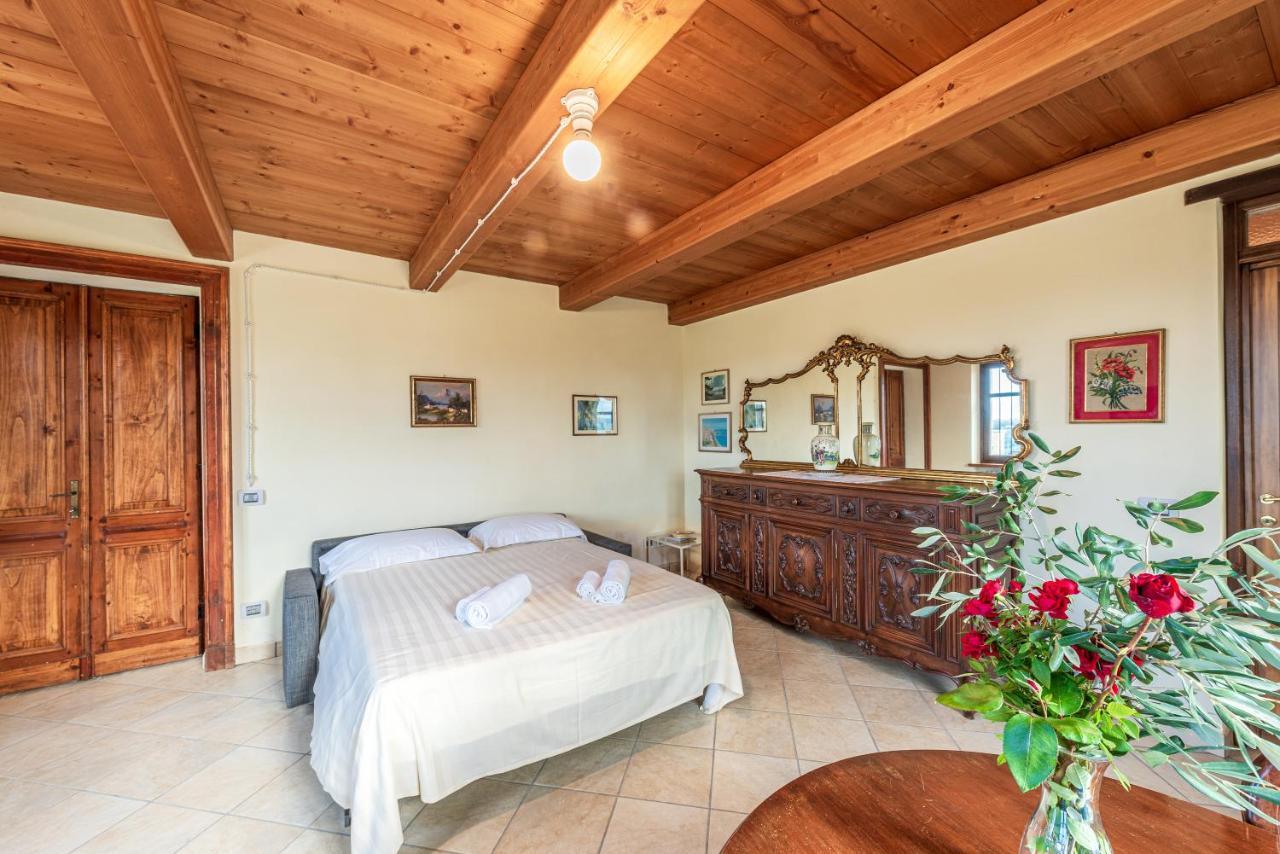 אלבה Villa Bricco Paglieri, Entire Villa מראה חיצוני תמונה