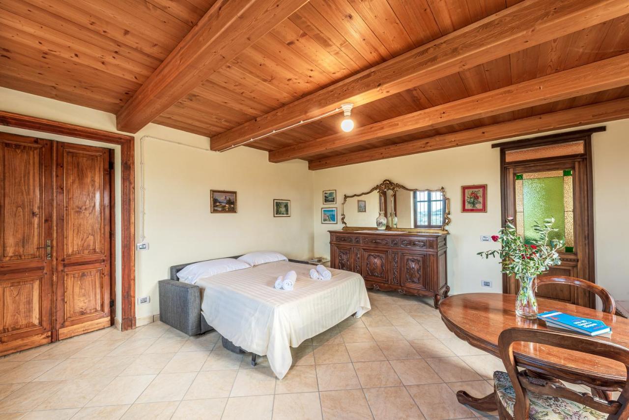 אלבה Villa Bricco Paglieri, Entire Villa מראה חיצוני תמונה