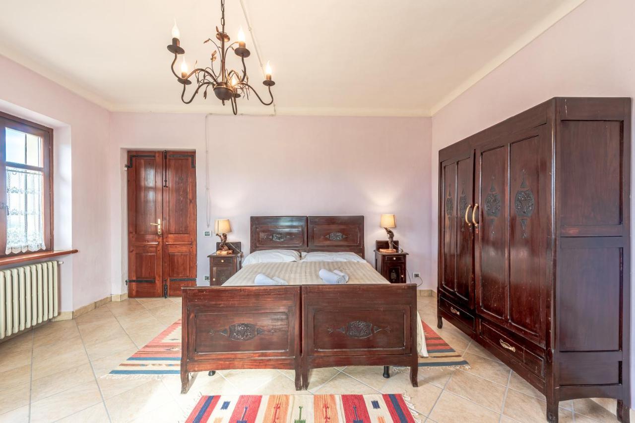 אלבה Villa Bricco Paglieri, Entire Villa מראה חיצוני תמונה