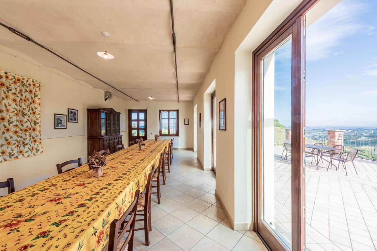אלבה Villa Bricco Paglieri, Entire Villa מראה חיצוני תמונה