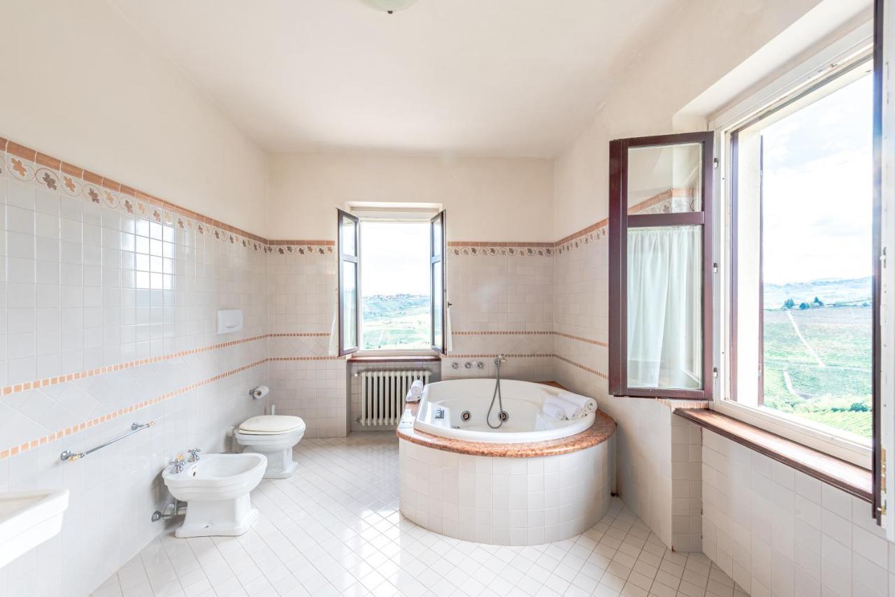 אלבה Villa Bricco Paglieri, Entire Villa מראה חיצוני תמונה